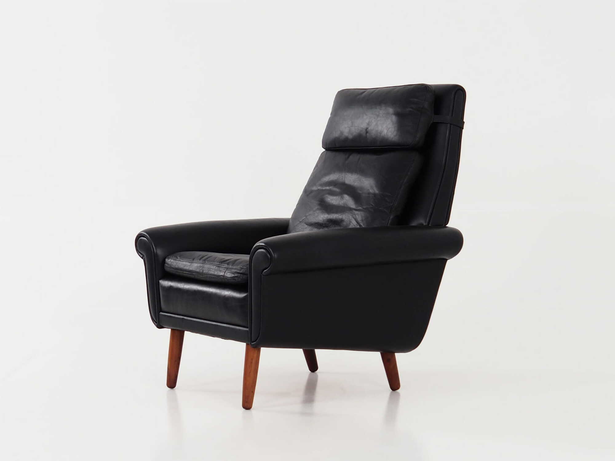 Vintage armchair, natural leather, wood, black, 1970s 2