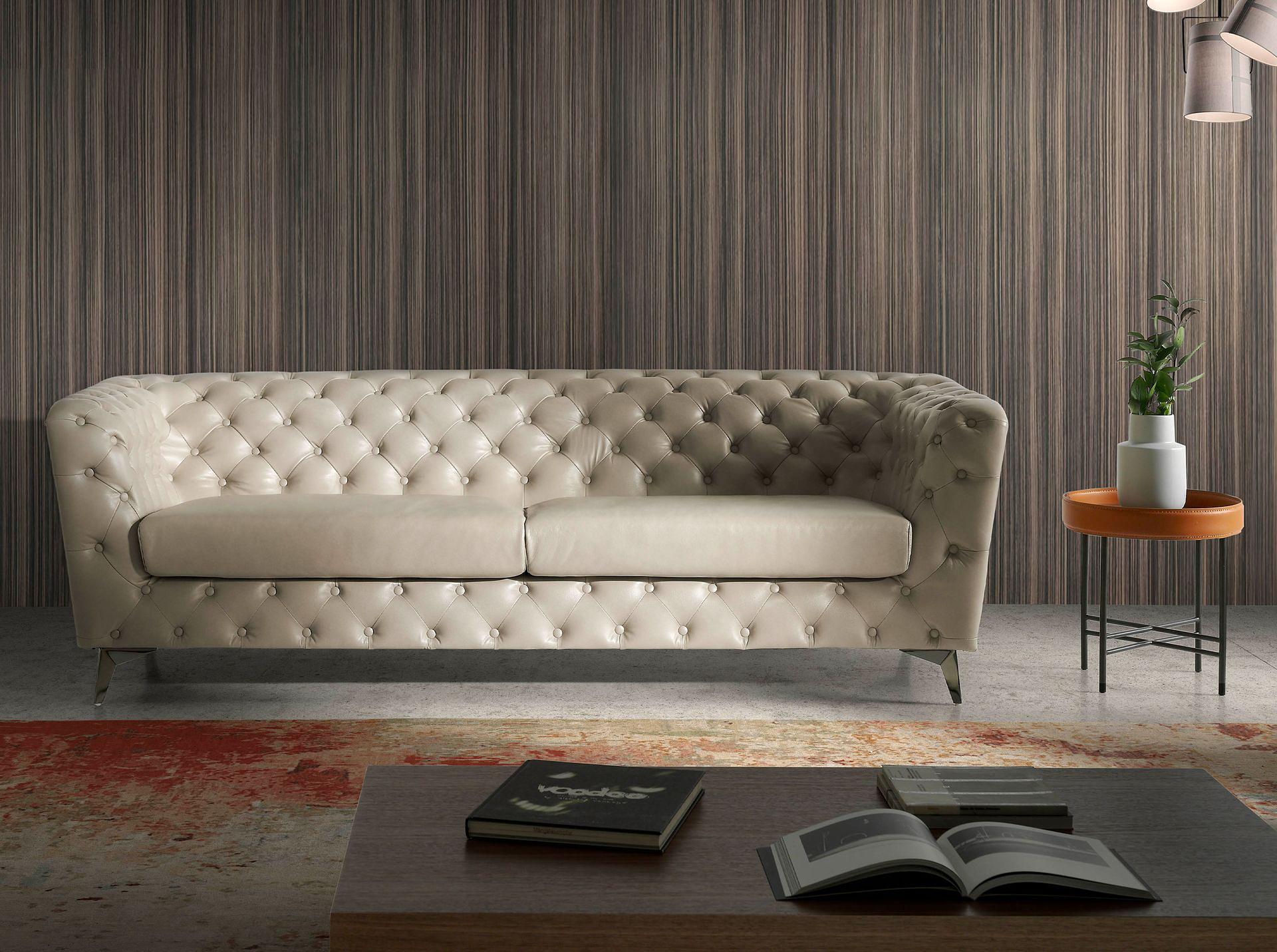 Tavolino in pelle marrone 3