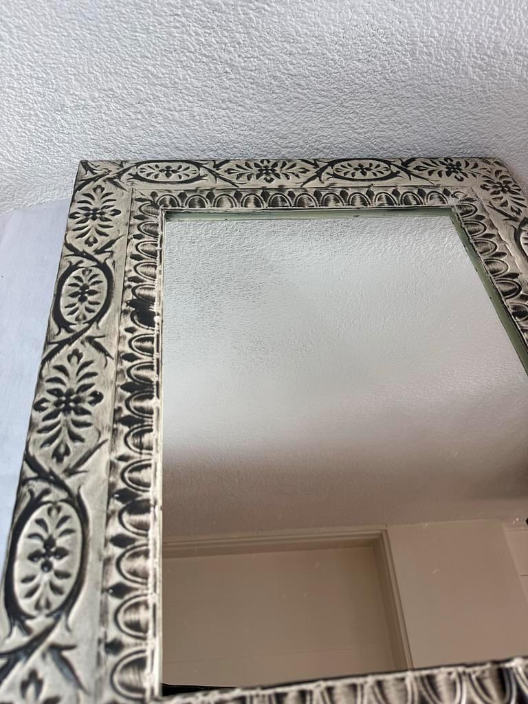 Metal mirror Silver 46x56cm 1