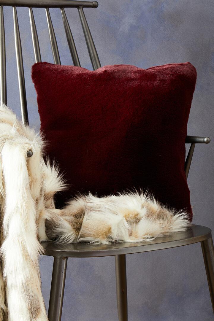 Bosie Lamina Red Wine Square Cushion 3