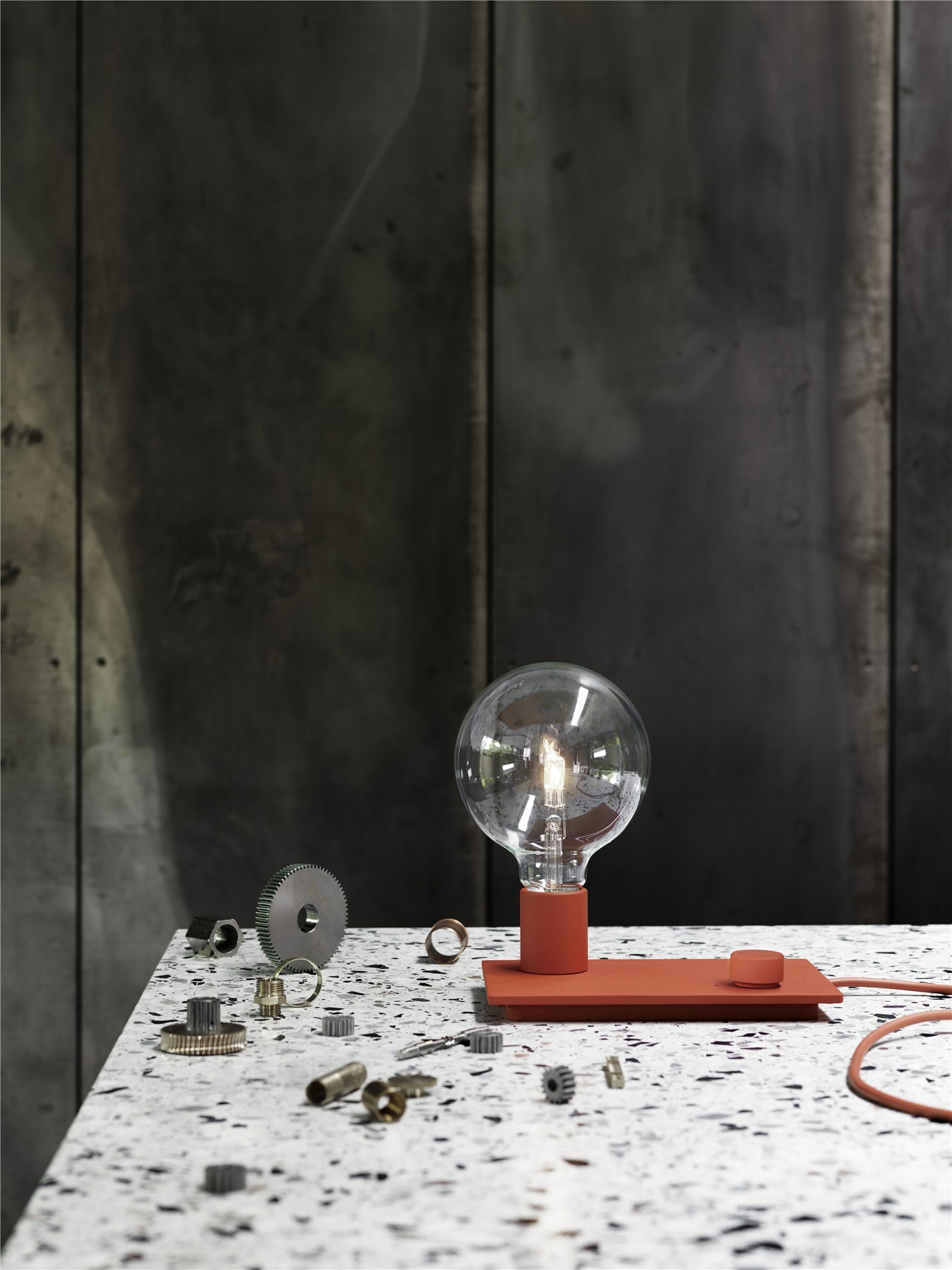 Control LED Tischleuchte Weiß 1