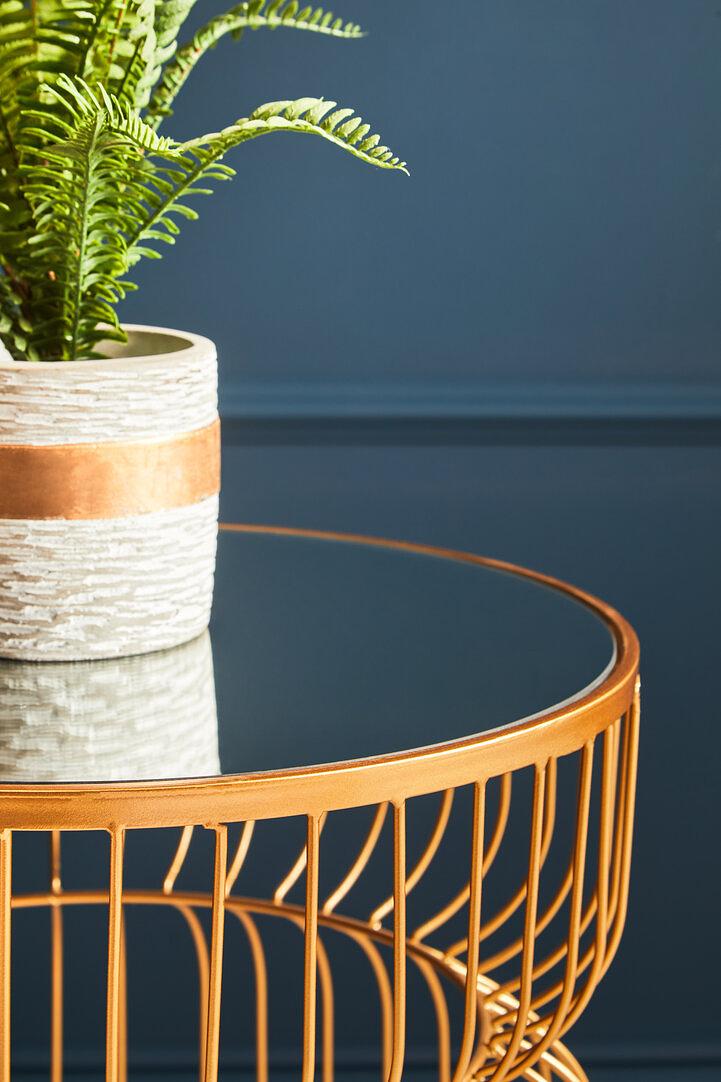 Avantis Gold Finish Tapered Design Beistelltisch
 0