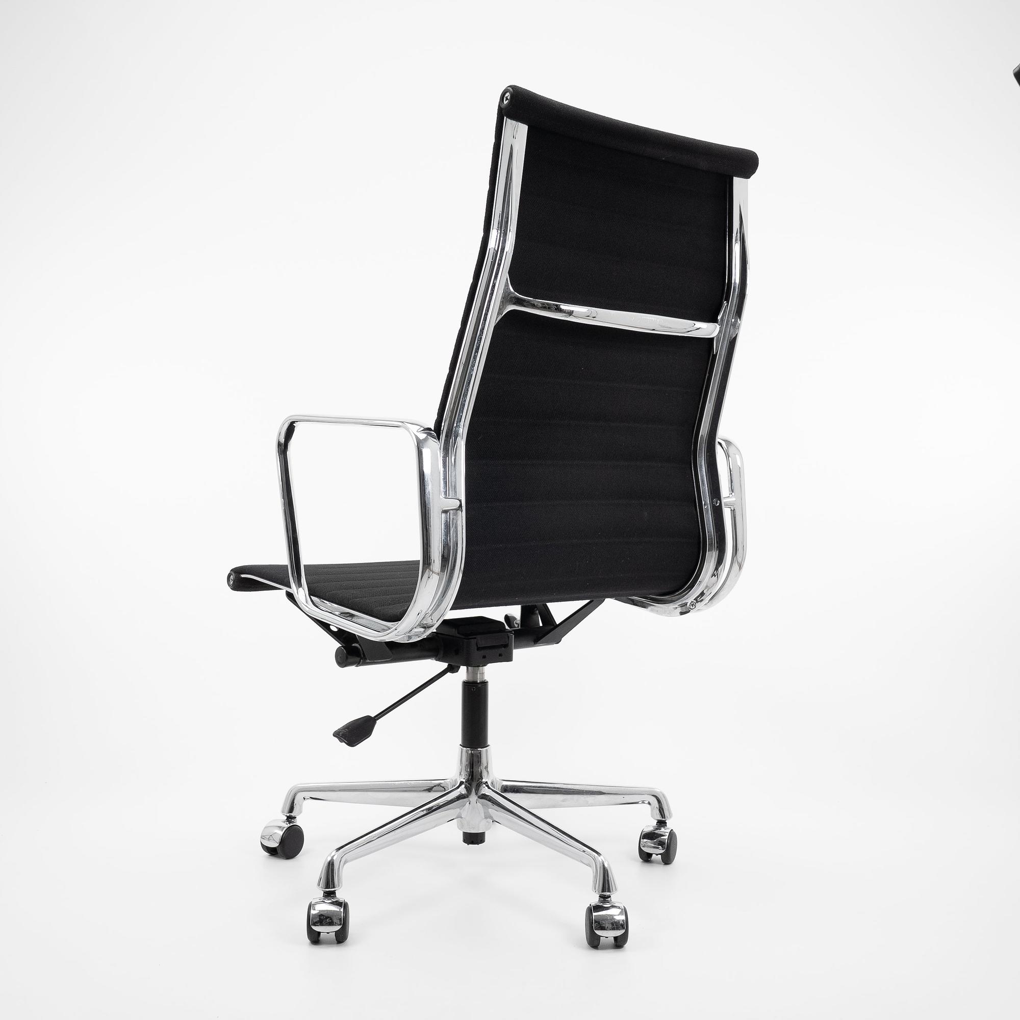 EA119 Bürostuhl Schwarz von Vitra 2