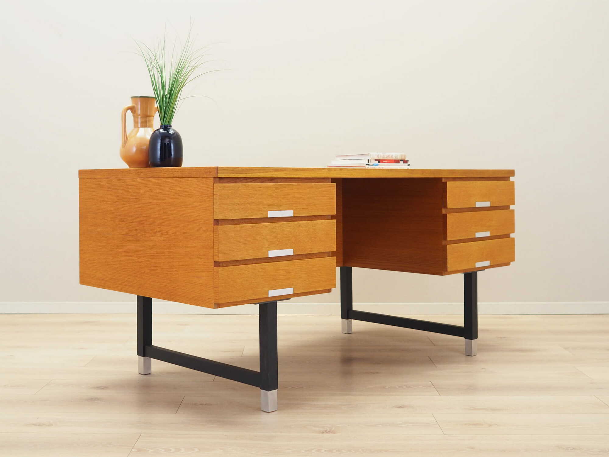 Vintage Schreibtisch Eschenholz 1970er Jahre 3