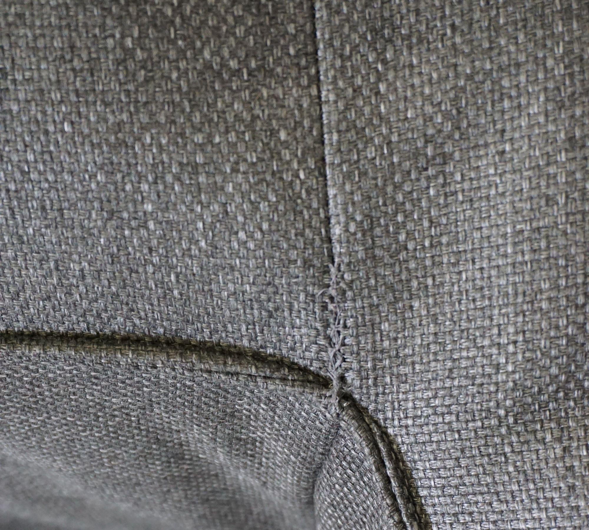 The only German parts of the text are the brand and product name, "Grow Outdoor Chaiselongue Coal 62073".

Here's the translation:

Grow Outdoor Chaise Lounge Coal 62073 5