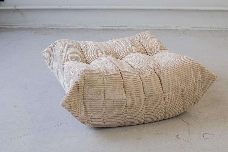 Togo poltrona e pouf set velluto a coste beige 5