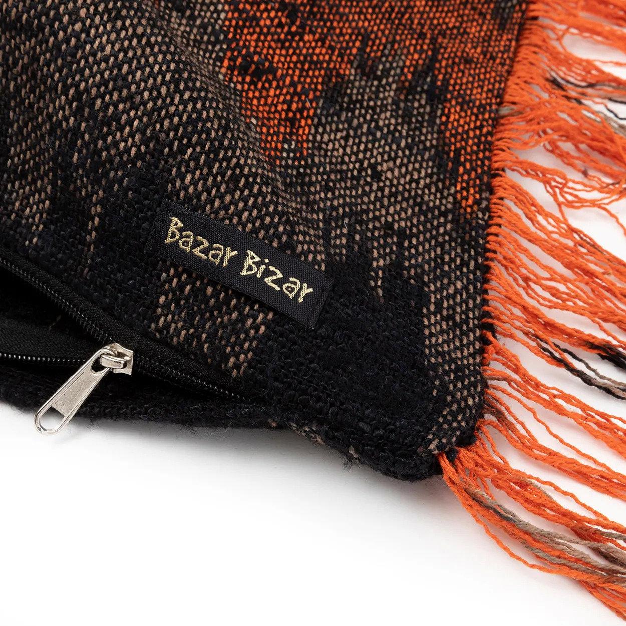 Oh My Gee Kissenbezug Schwarz Orange 30x50cm 1