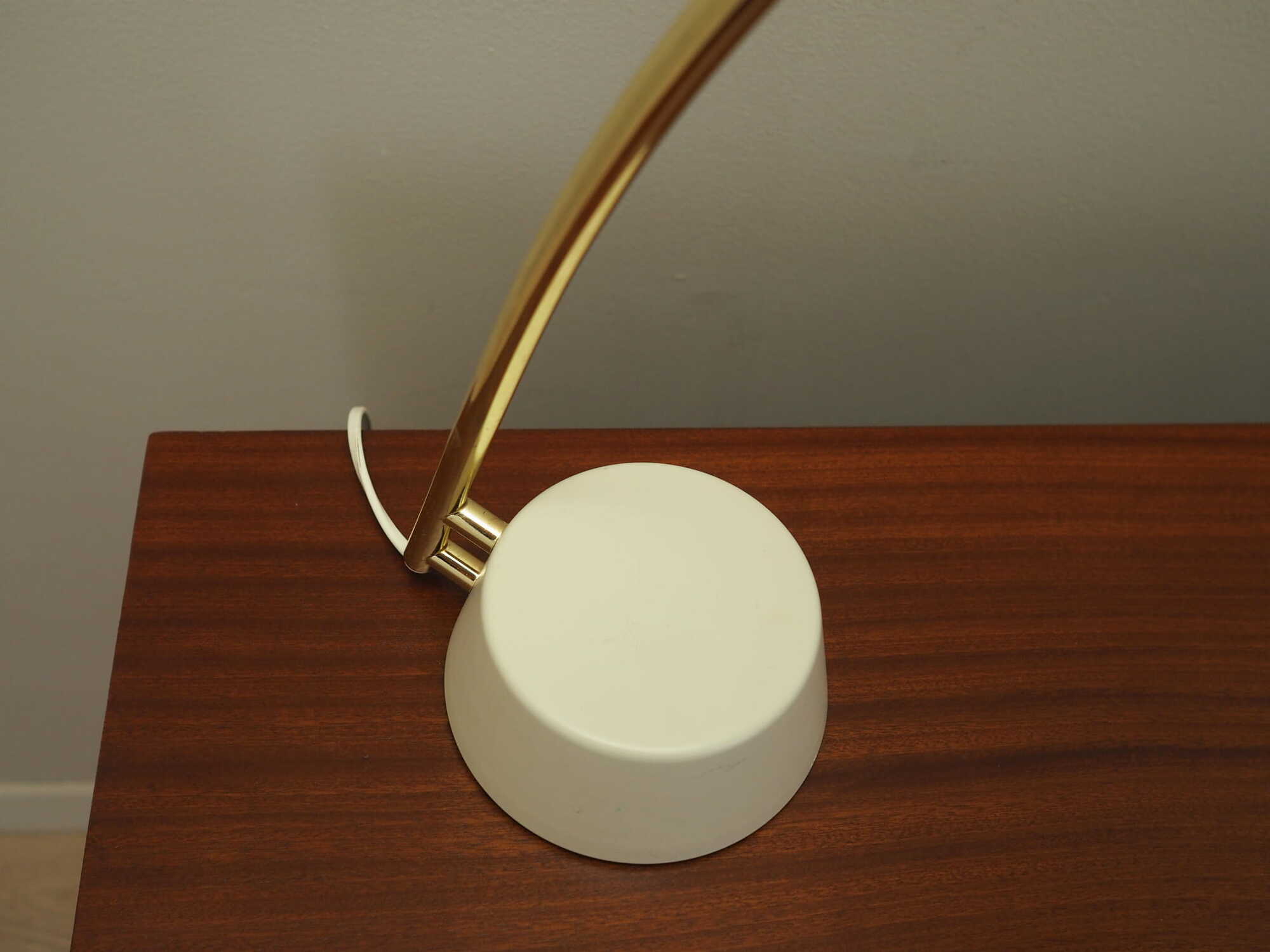 Table lamp metal white 1980s 7