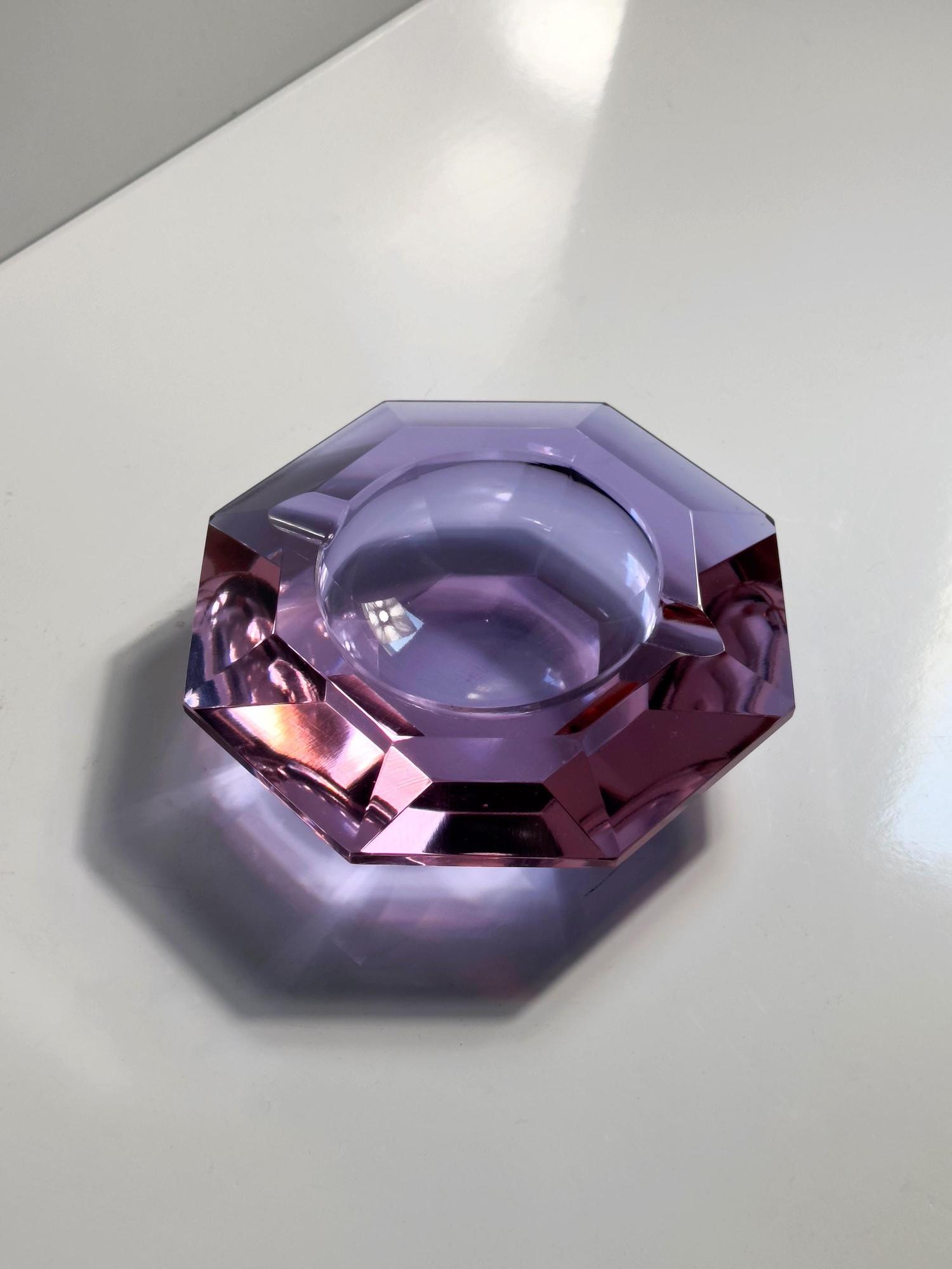 Vintage Ashtray Alexandrite Glass 1970s 0