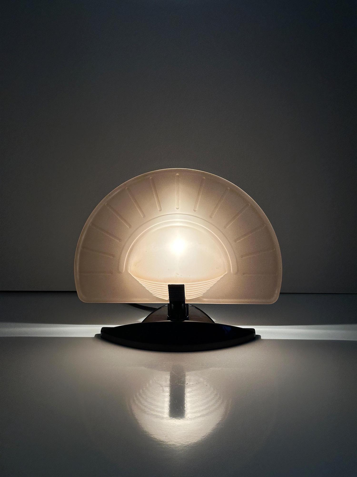 Lampada da tavolo vintage Art Déco in vetro anni '80 2