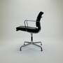 Vitra Eames EA208 Soft Pad Chair Leder Schwarz 8