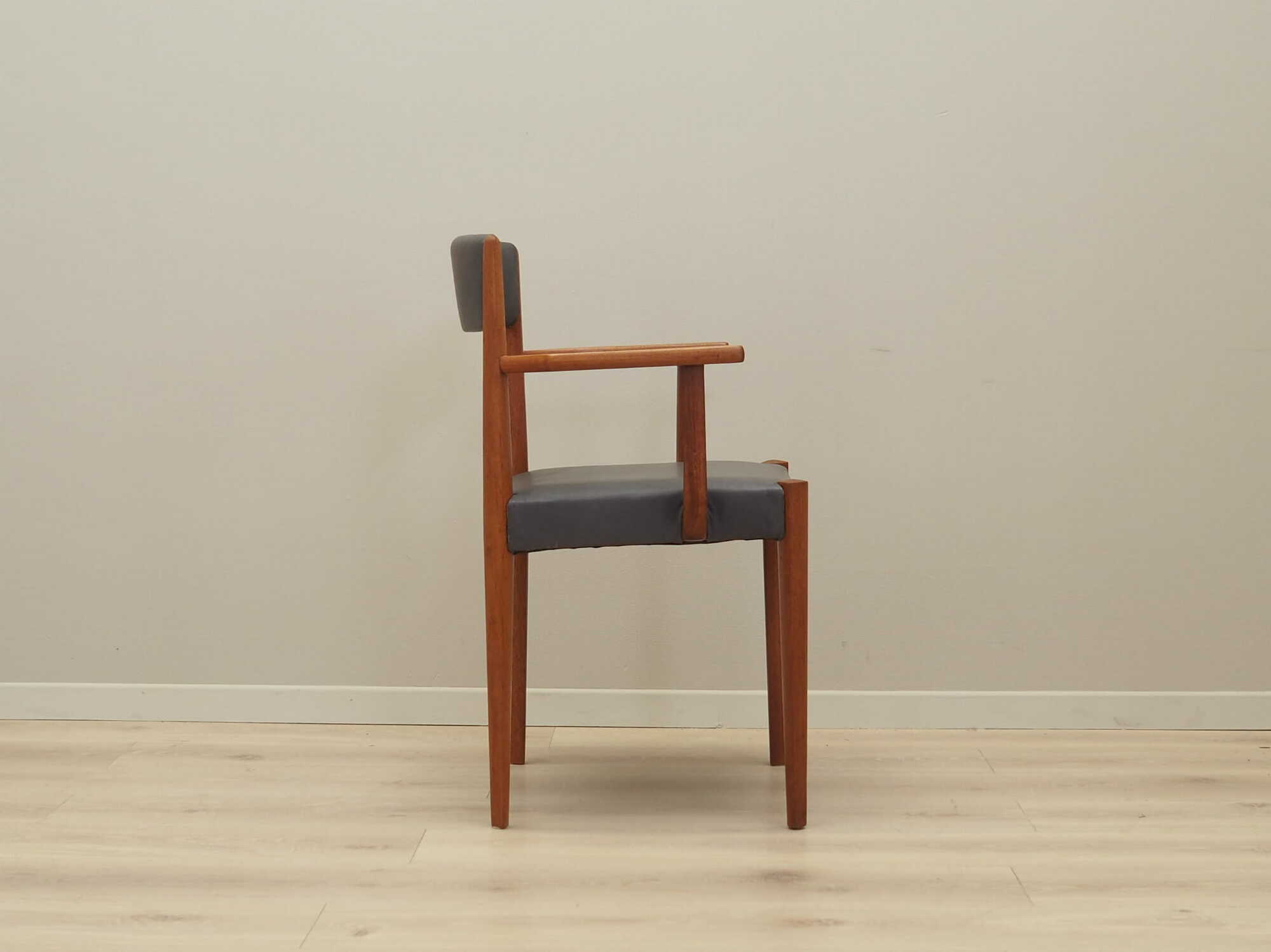 Vintage Stuhl Teakholz Leder Grau 1970er Jahre  7