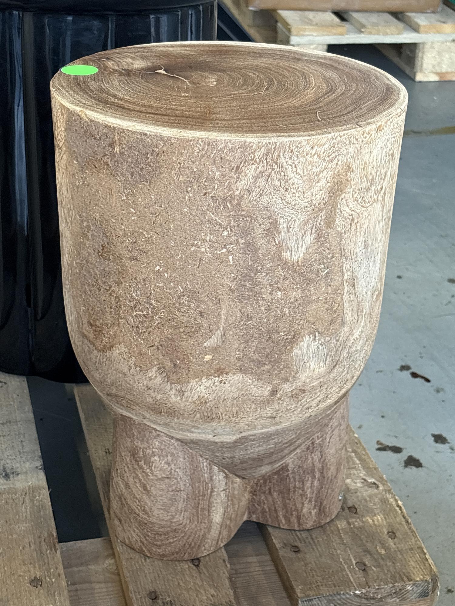 Pile Kruk Stool Wood Cognac 2