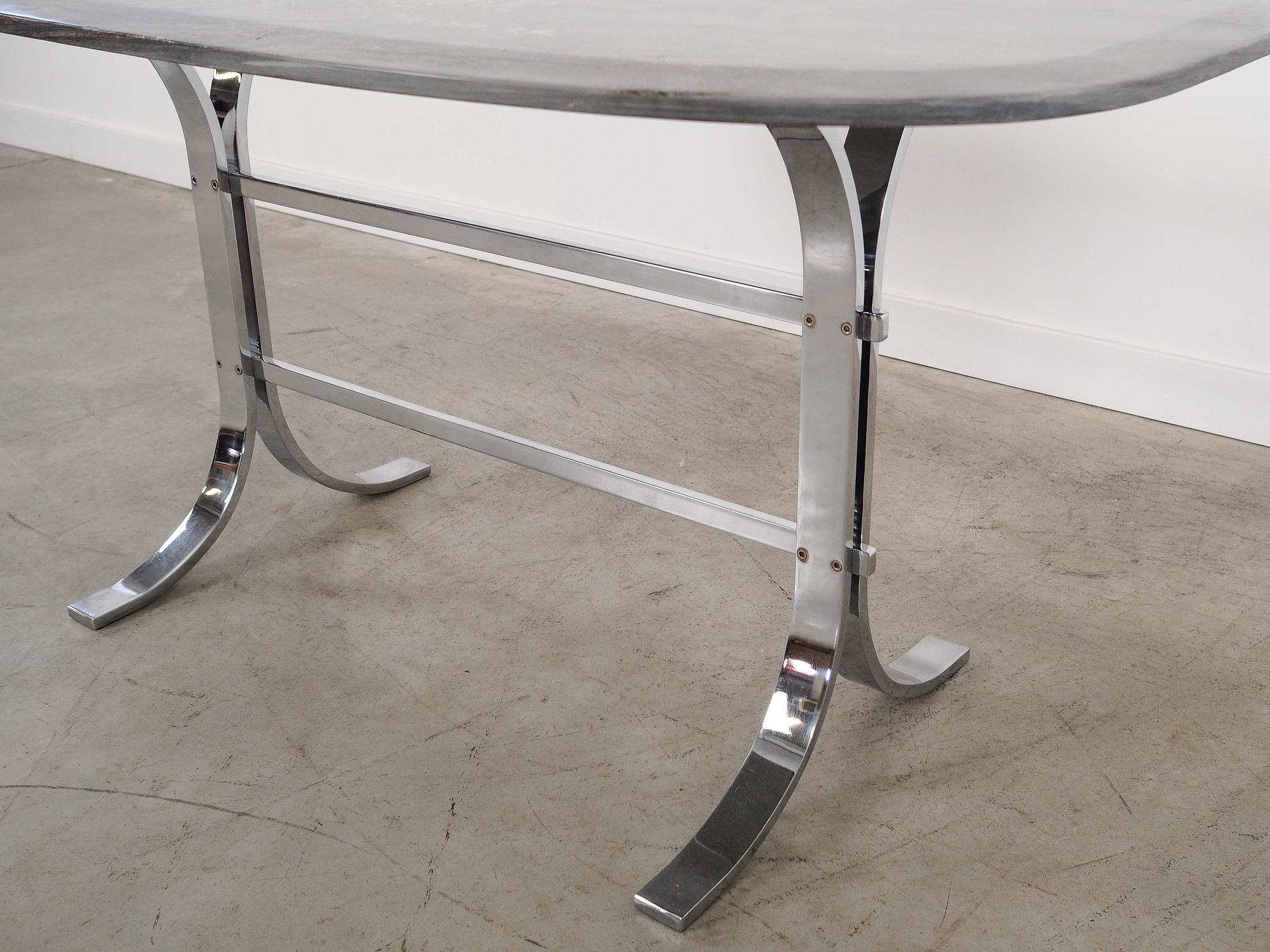 Steintisch 1980er Jahre 11