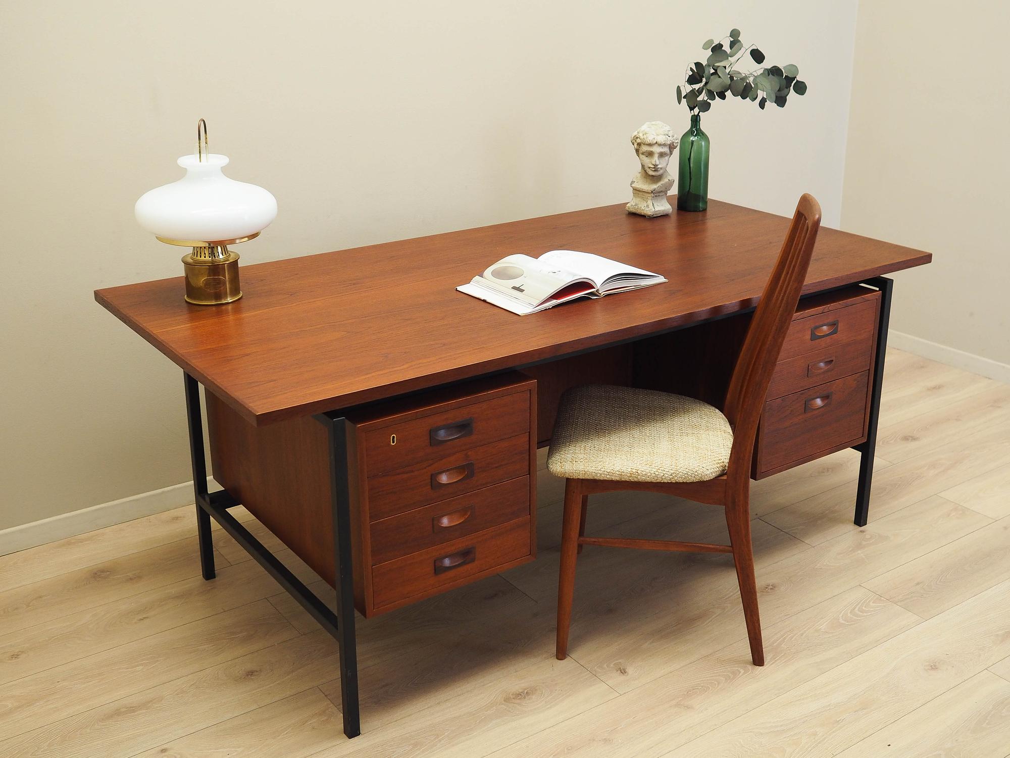 Teak-Schreibtisch Braun 1970er Jahre 3