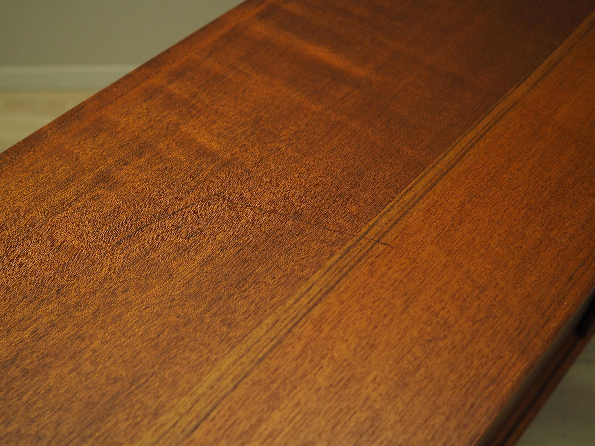 Sideboard in legno di teak anni '70 13