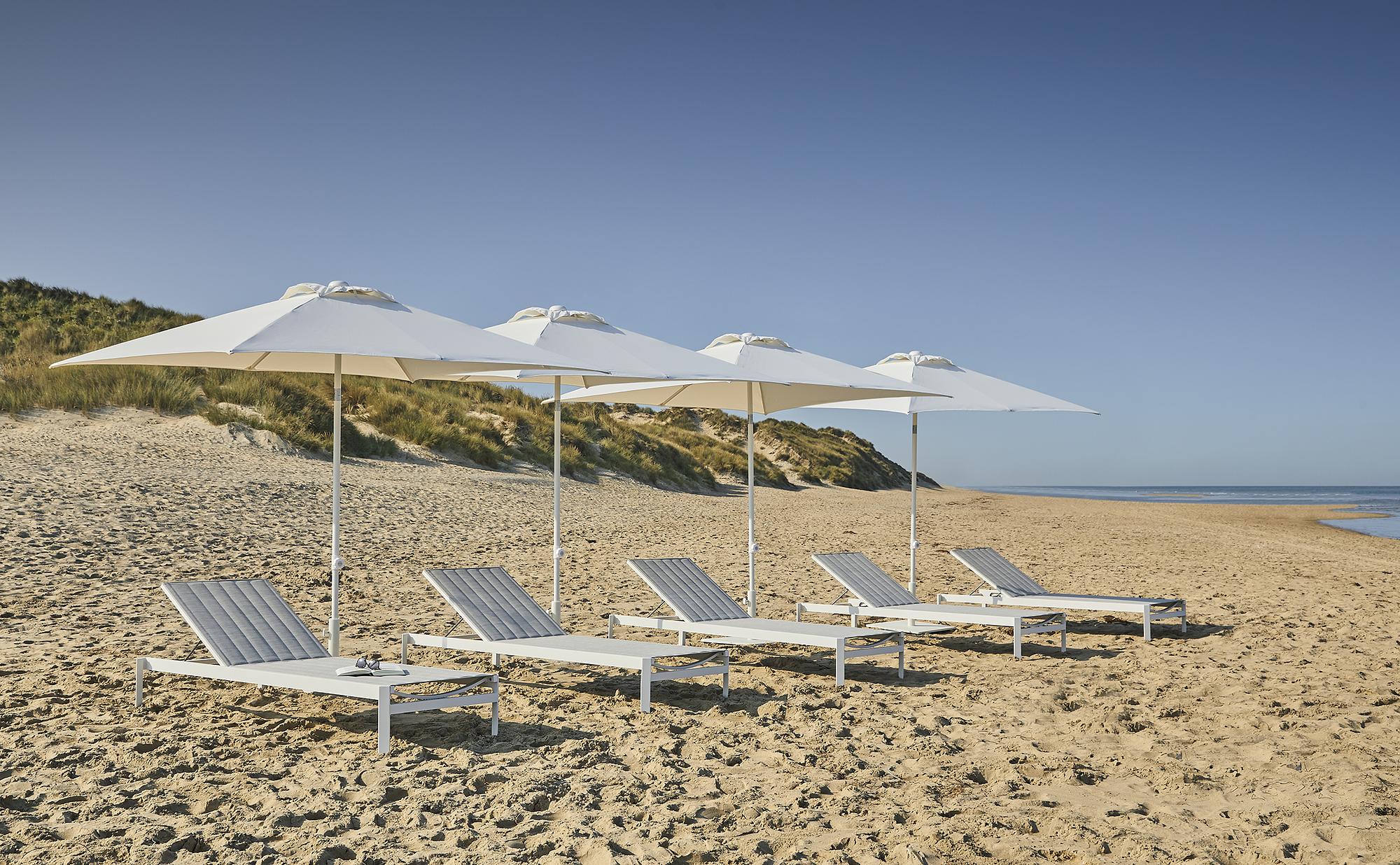 MANTRA textiles Sun Lounger White Silver 2