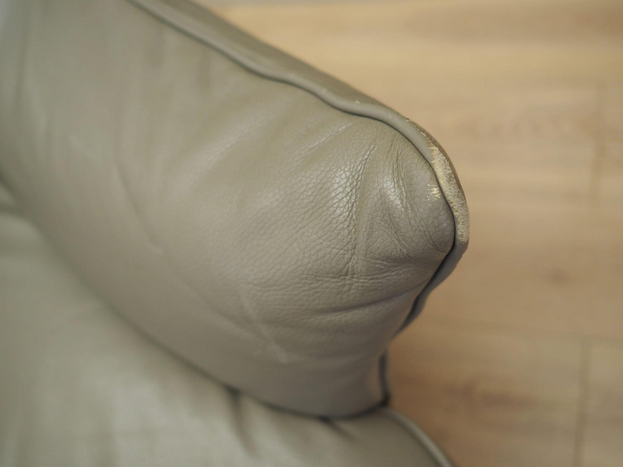 Swiveling armchair leather 1990s 10