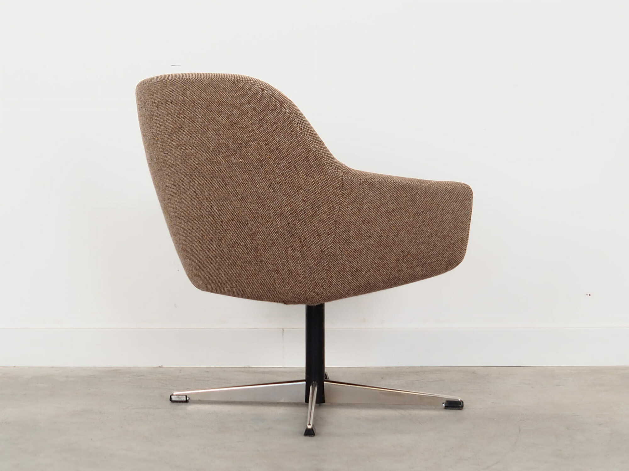 Vintage chair metal textile brown 1970s 4
