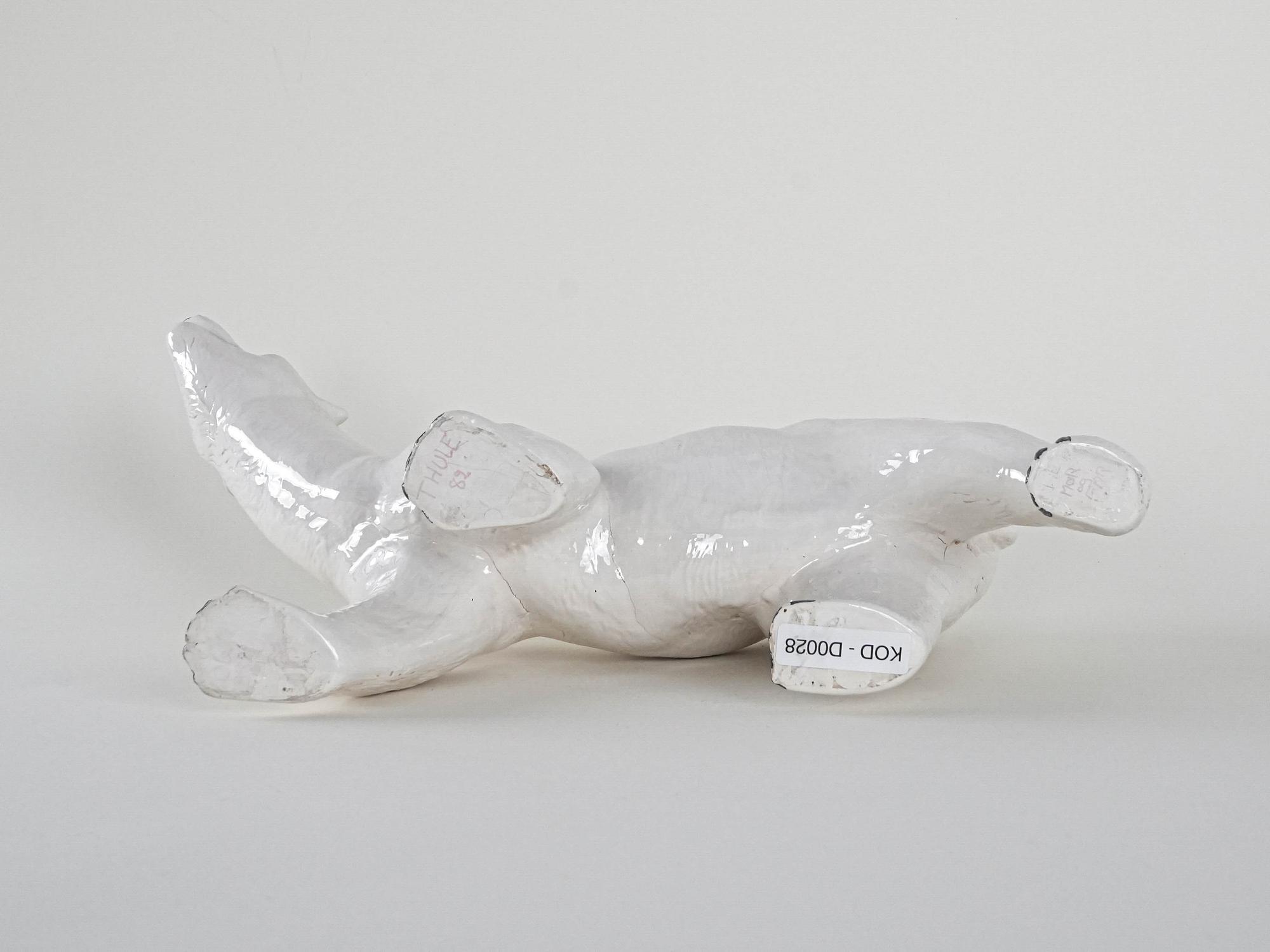 Eisbär Skulptur Keramik 9