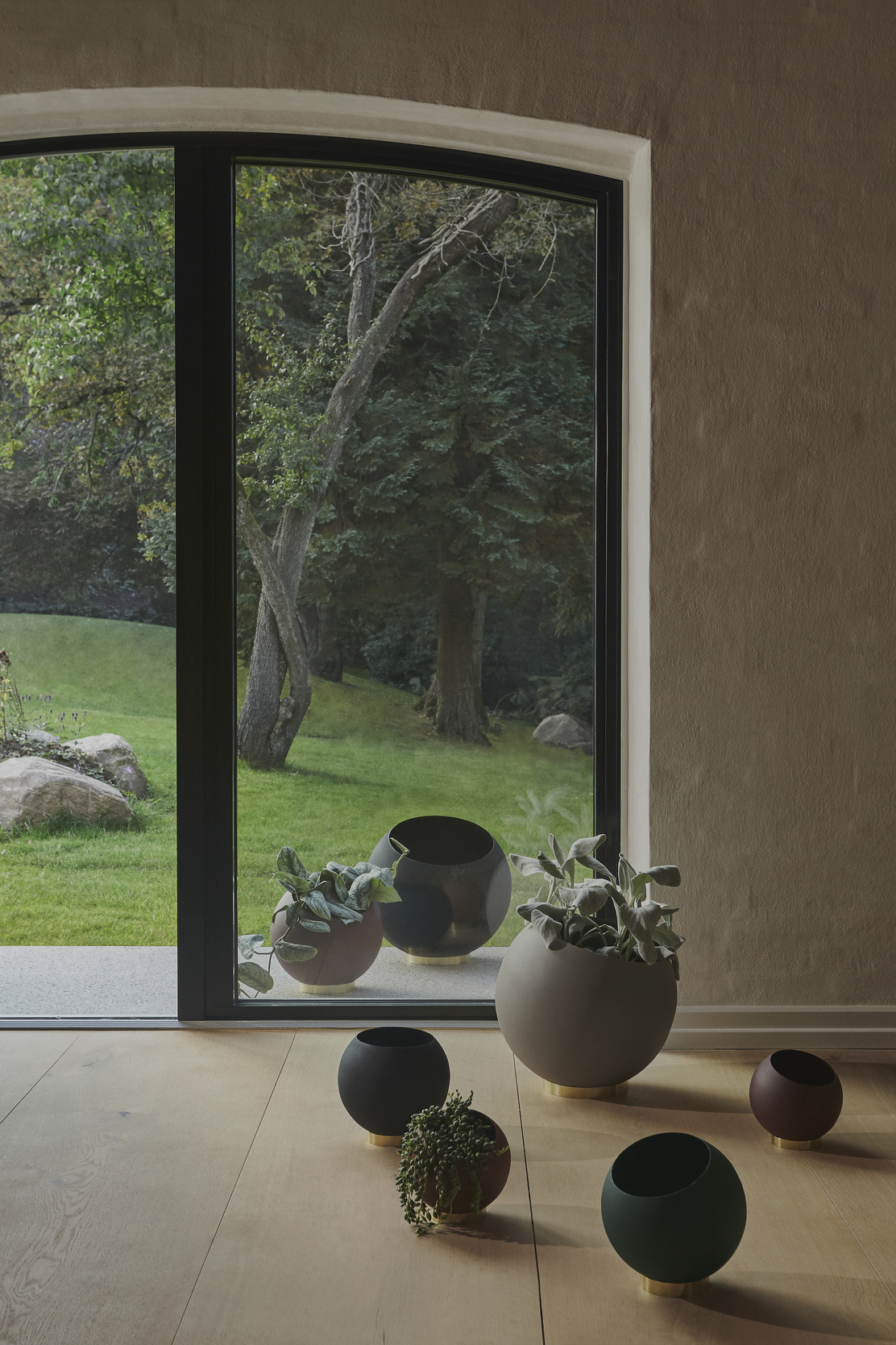 Globe Blumentopf Schwarz 6