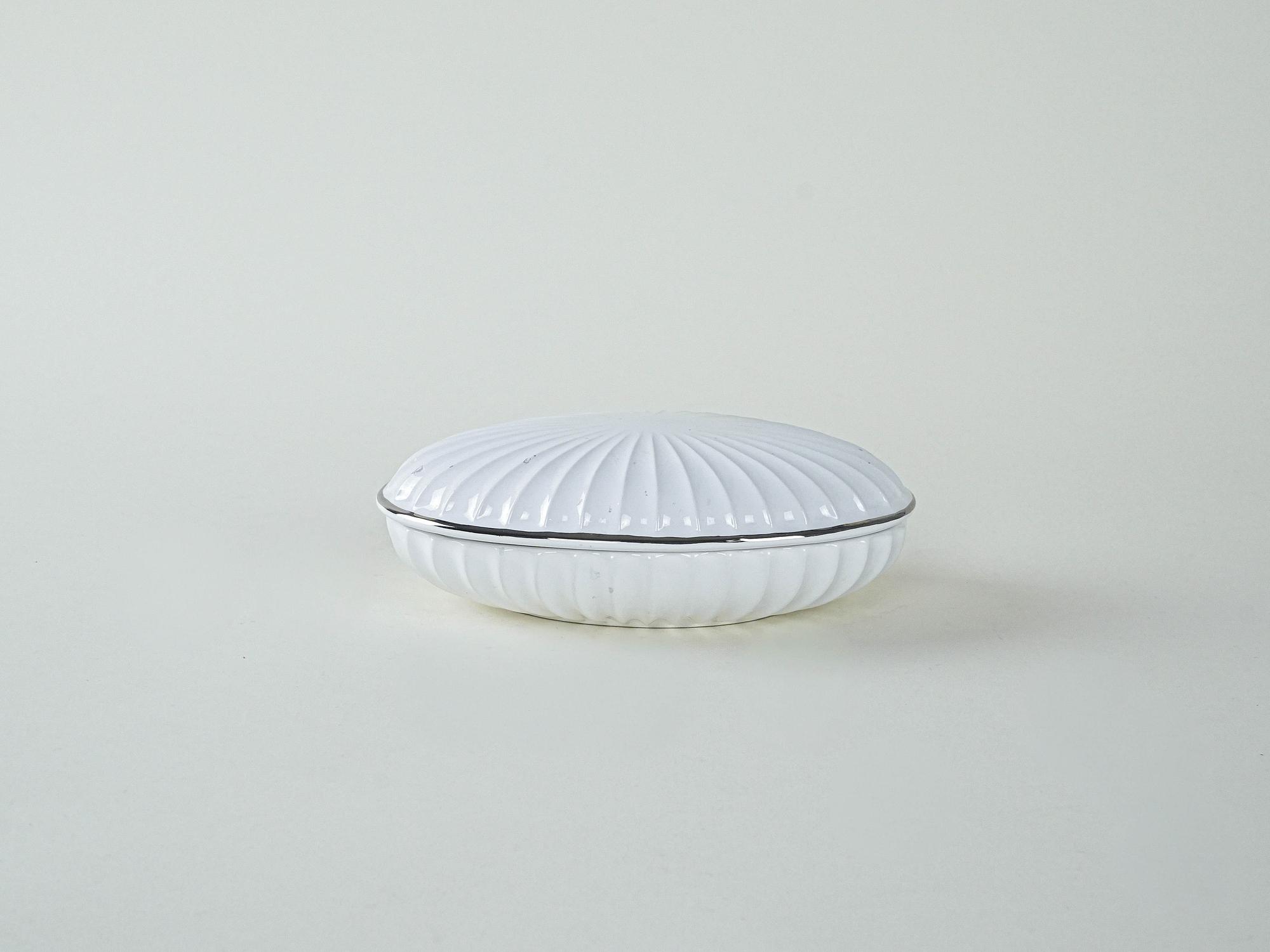 Porcelain shell dish White 1970s 2