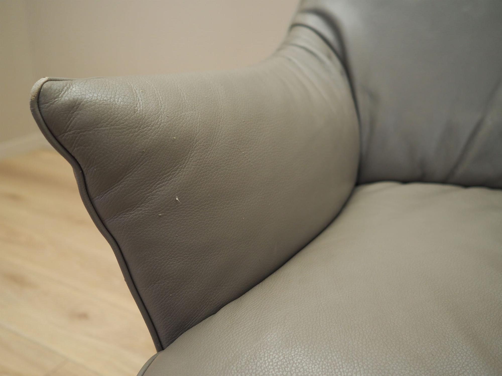 Swiveling armchair leather 1990s 11