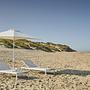 MANTRA textiles Sun Lounger White Silver 1