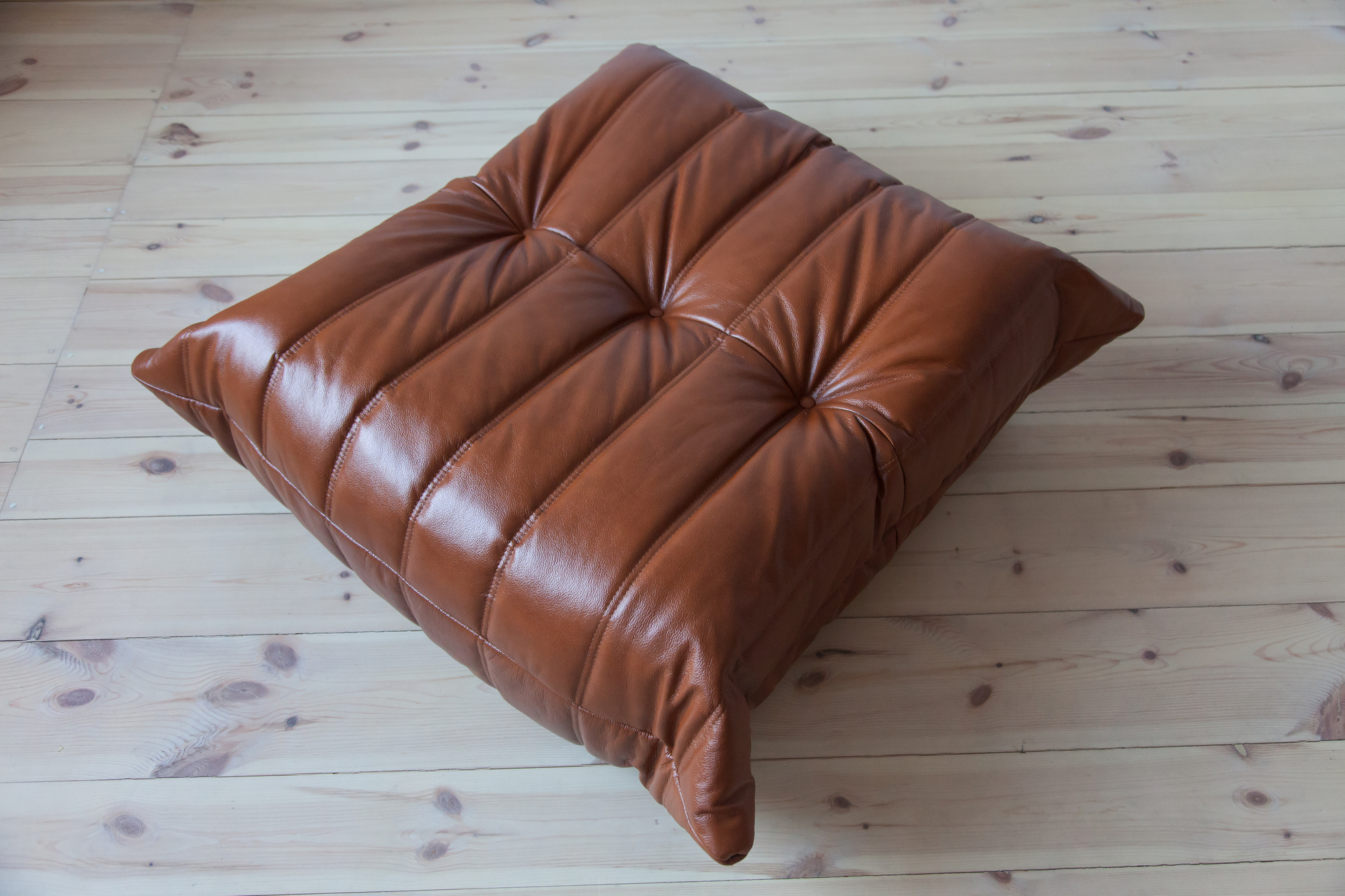 Togo Ottoman High Gloss Leather Whiskey Brown 0