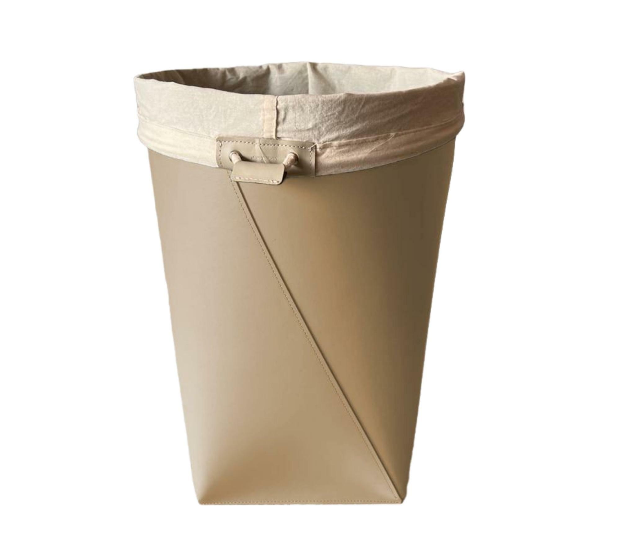 Premium Wäschekorb aus 100% Recyceltem Leder Ingwer 1