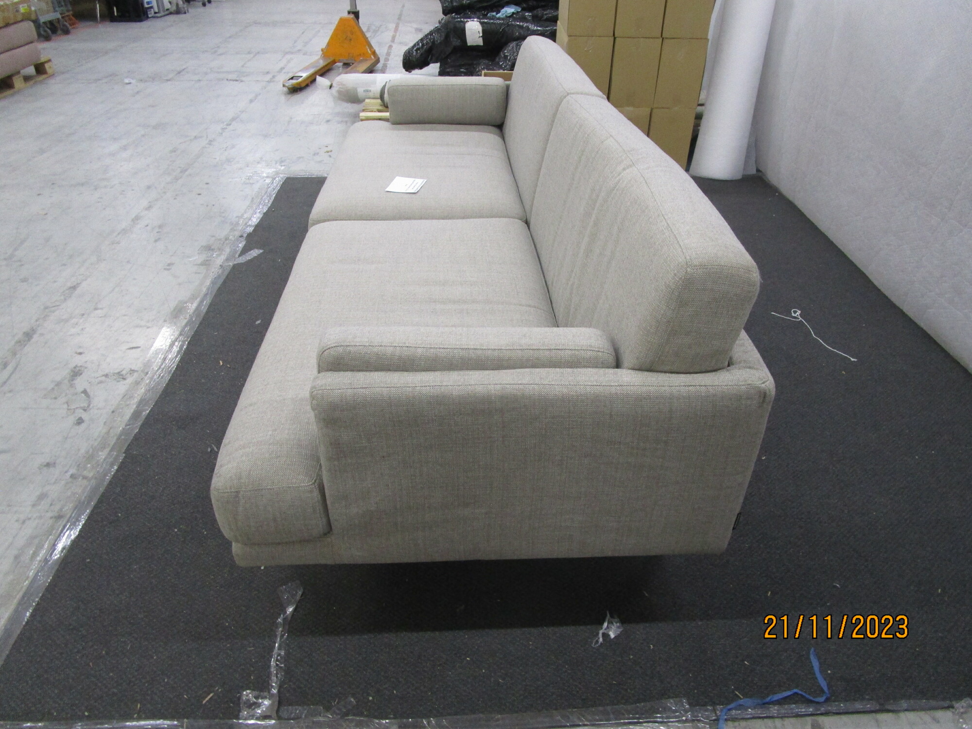 Ernest Sofa 3-Sitzer Vega Sand Dune 6