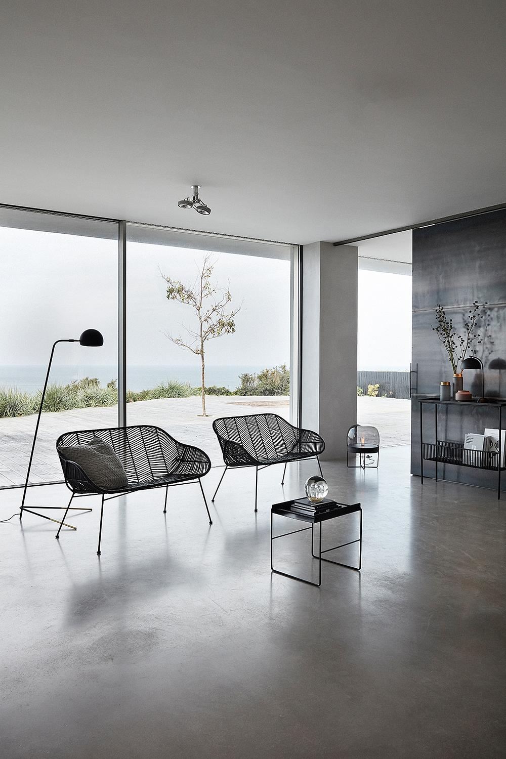 Form Table Lamp Black 5