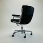 ES 104 Eames Lobby Chair Leder Schwarz 3