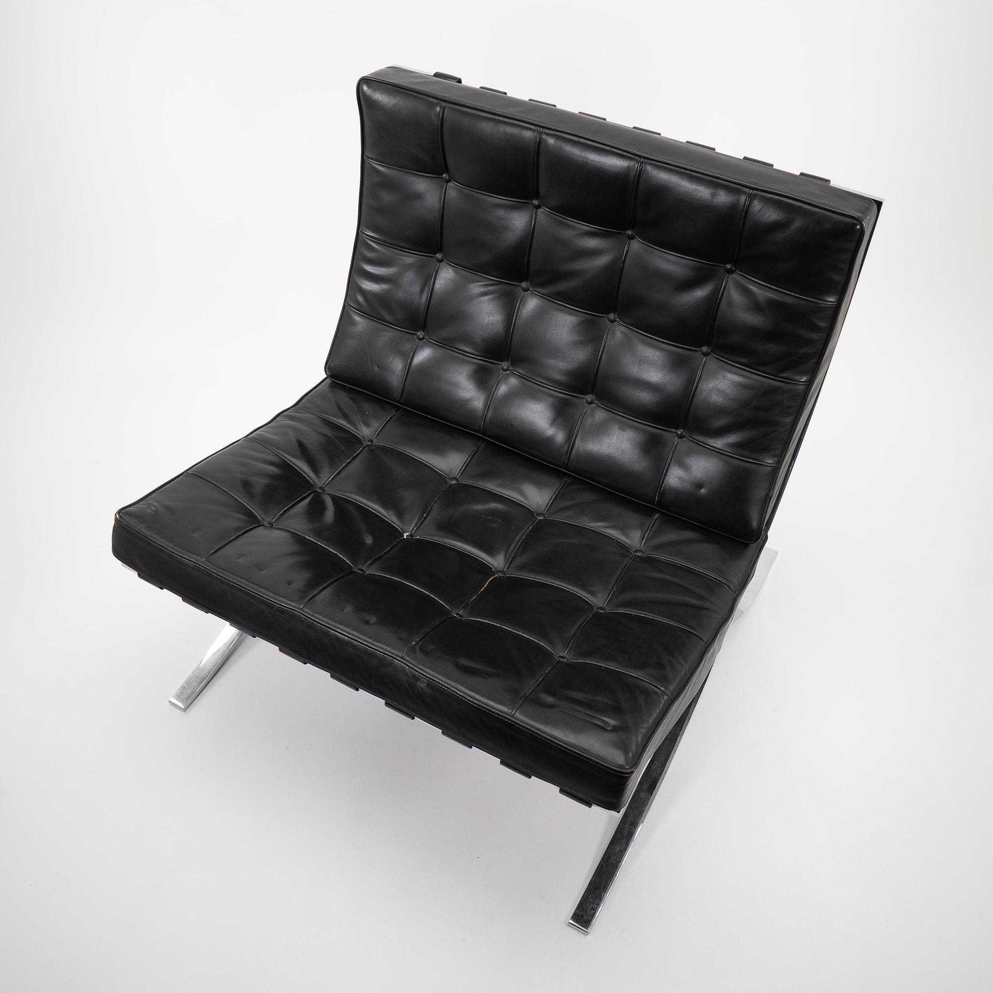 Barcelona Stuhl mit Ottoman Schwarz von Knoll International 0