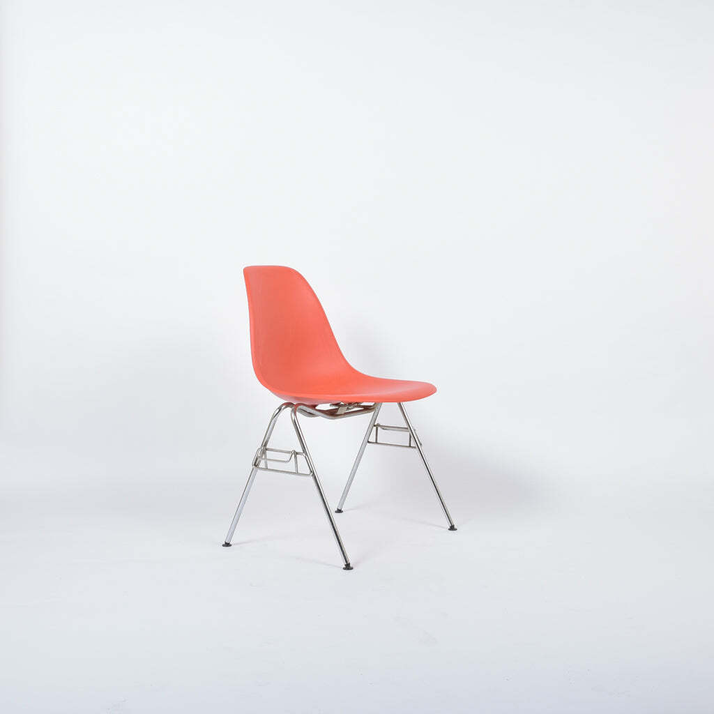 Eames DSS Plastic Side Chair Poppy Red 0