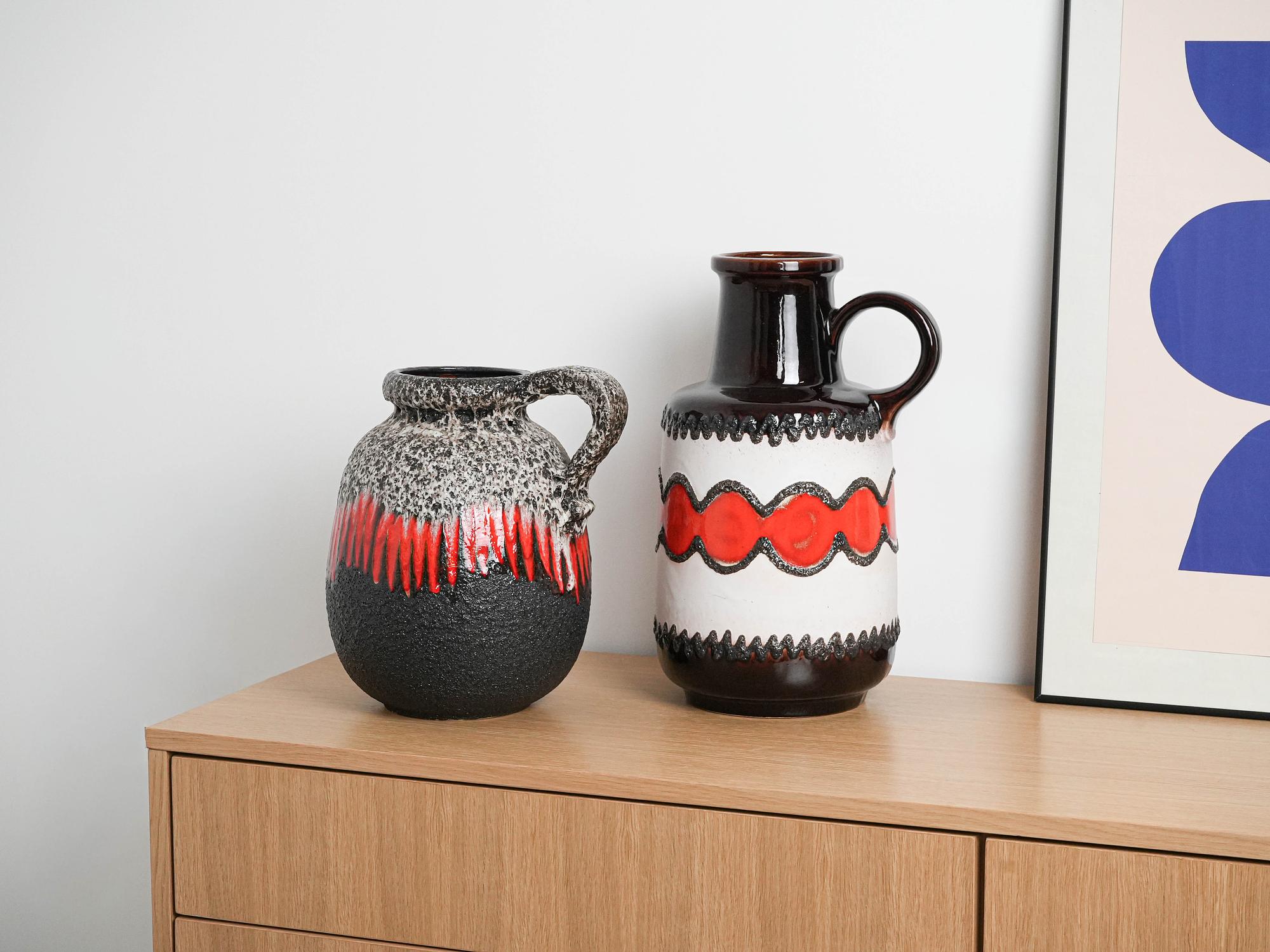 Keramikvase mit Henkel 1960er Jahre 8