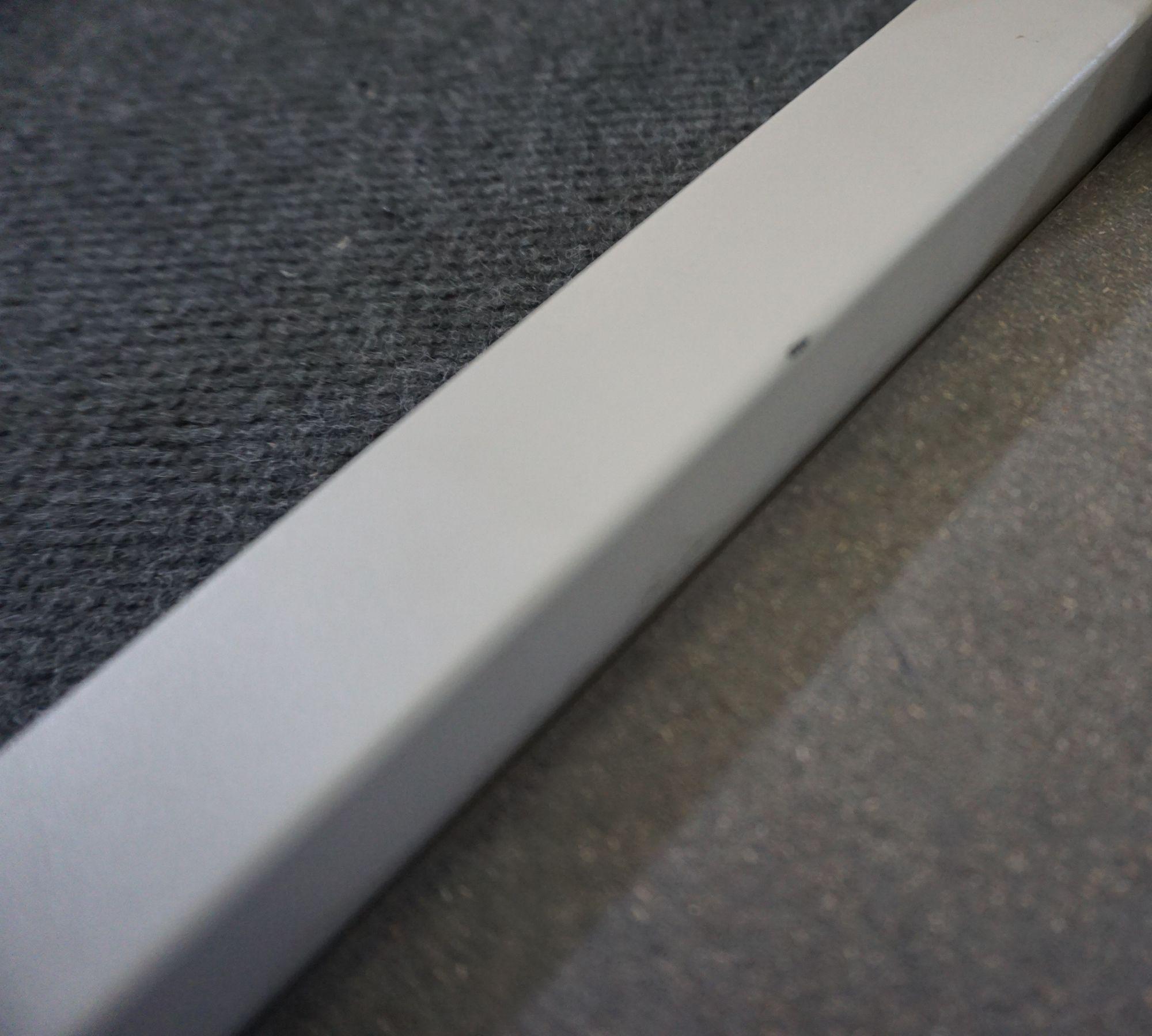 Hadley Outdoor Couchtisch Coral Sand Steel 60 x 70 cm 6