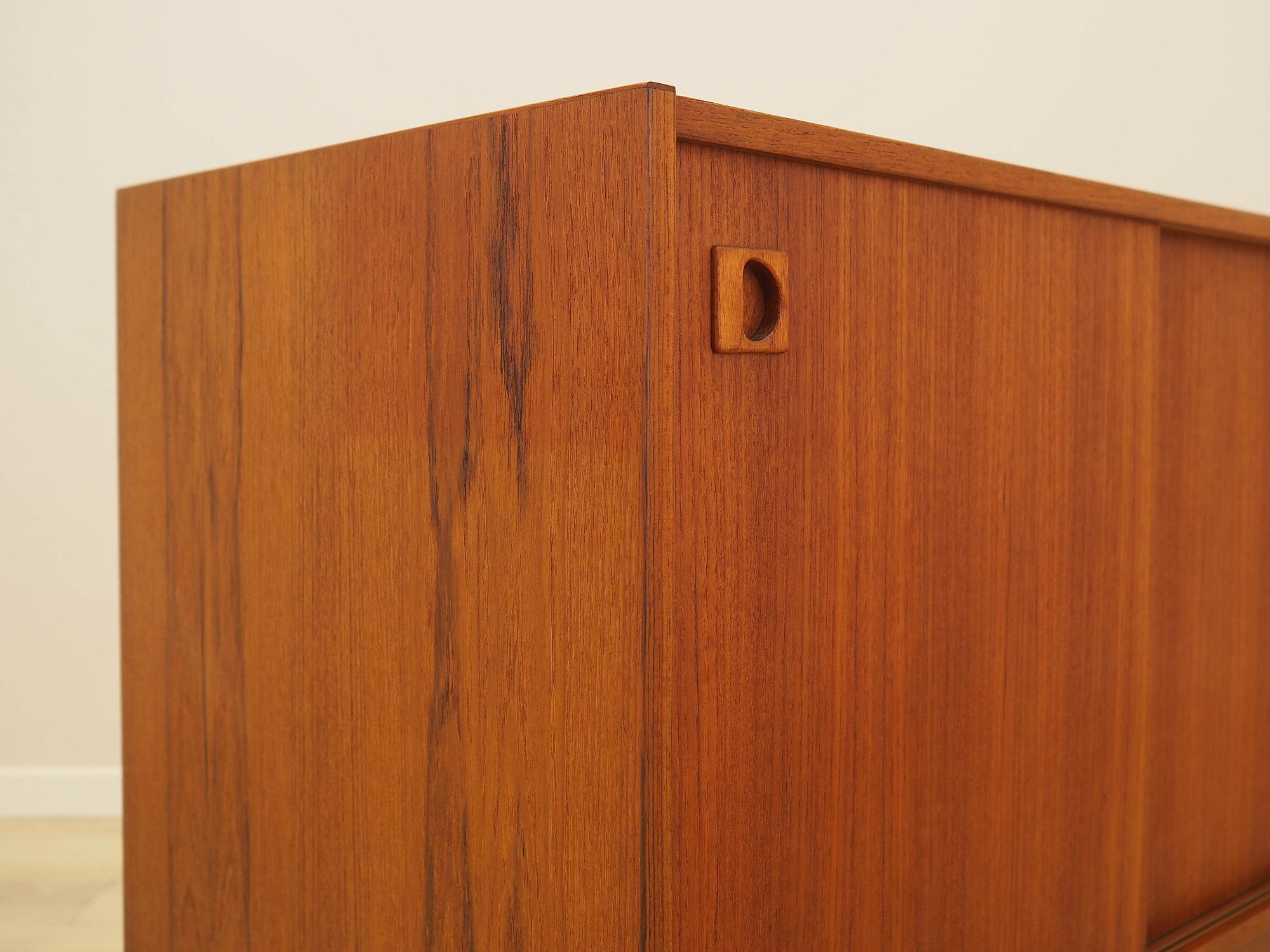 Teak cabinet 1970s 8