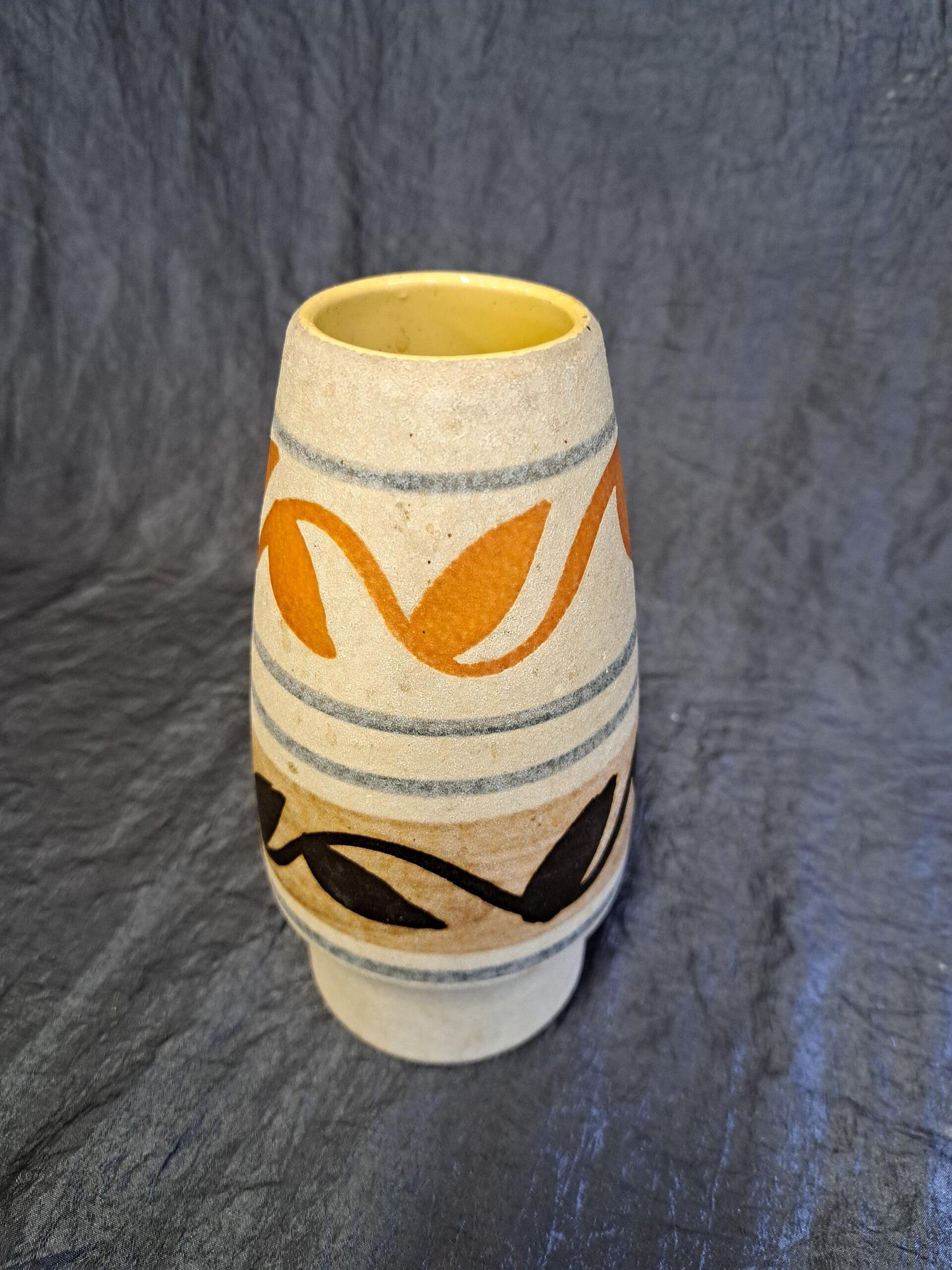 Vintage Vase Ceramic White Black 2