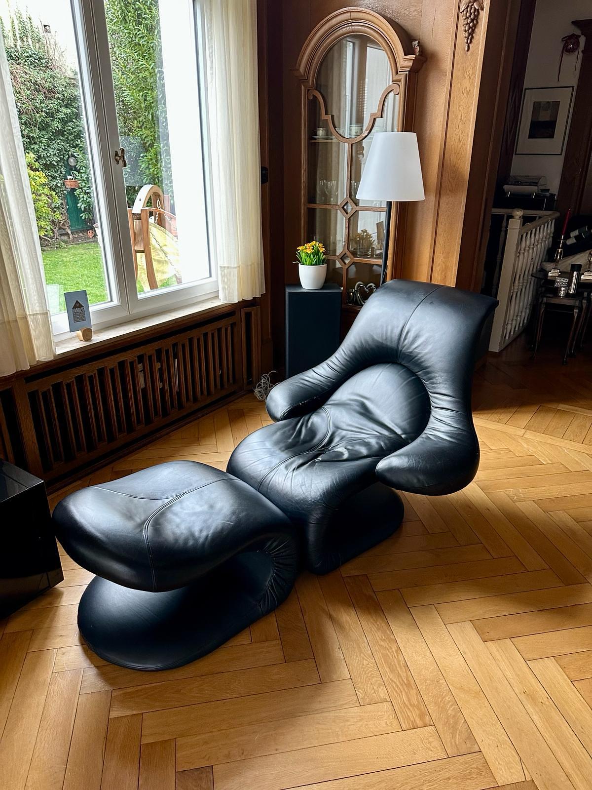 Relax Sessel + Fußhocker von Vittorio Introini Leder Schwarz 0