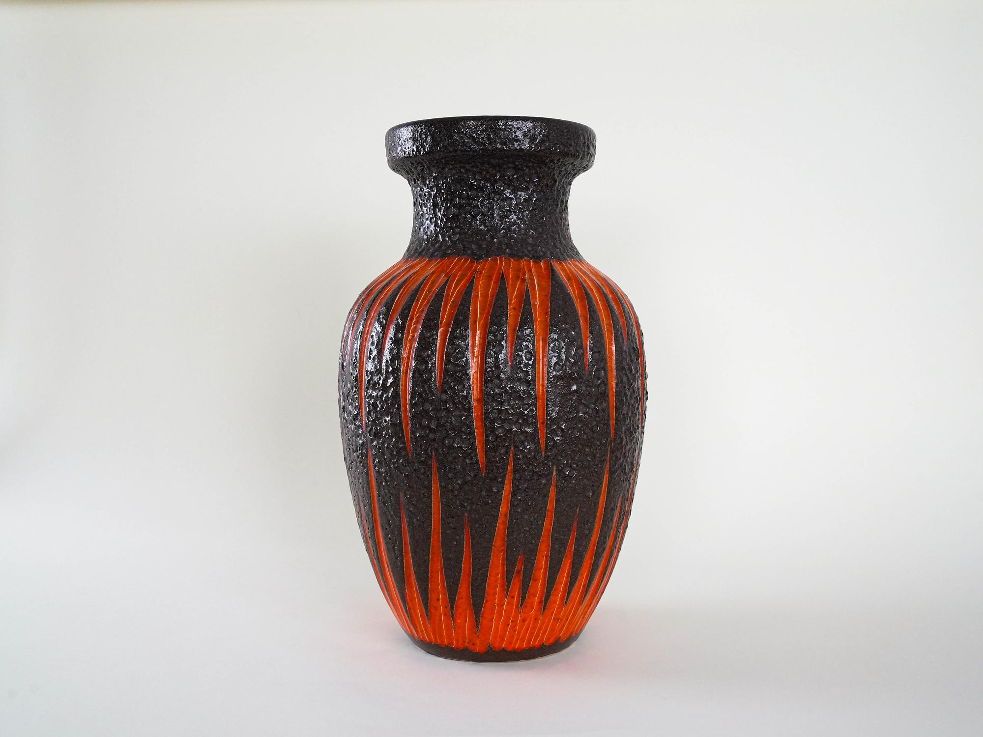 Ceramic vase Red 2