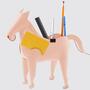 Pferd Schreibtischhelfer aus 100% Recyceltem Leder Pink 1