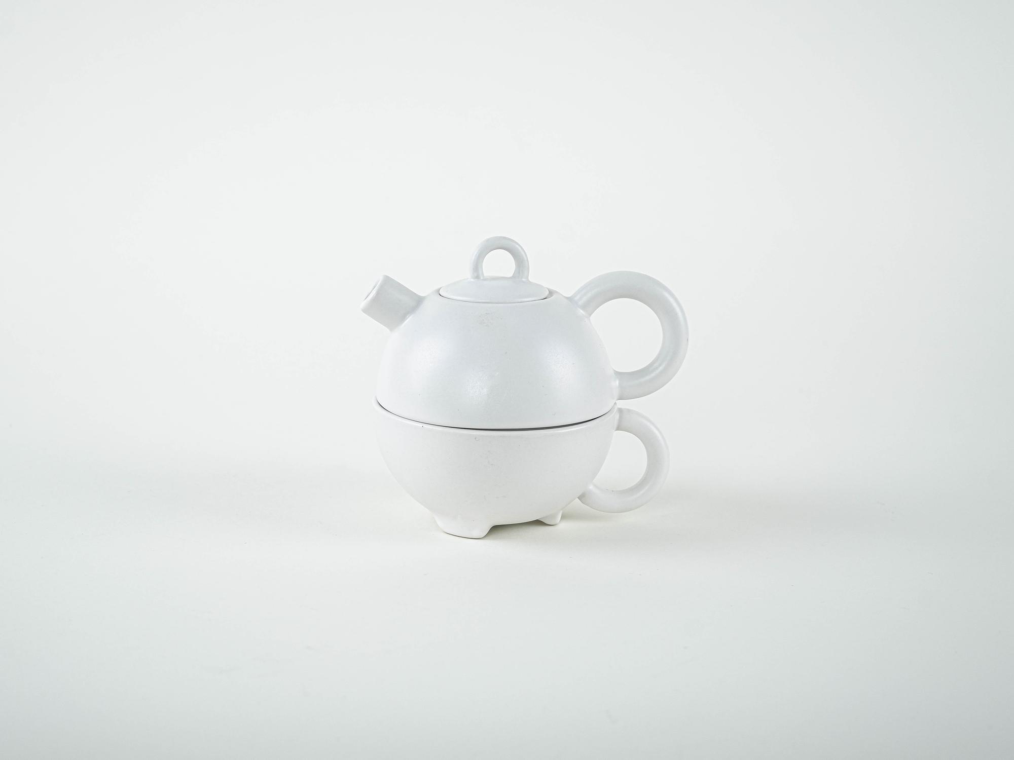 Tea and cup set 1990s 2