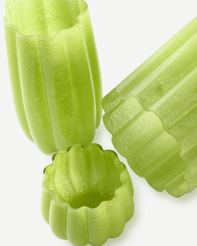 Melon Hurricane Kerzenhalter Glas Olivgrün 2