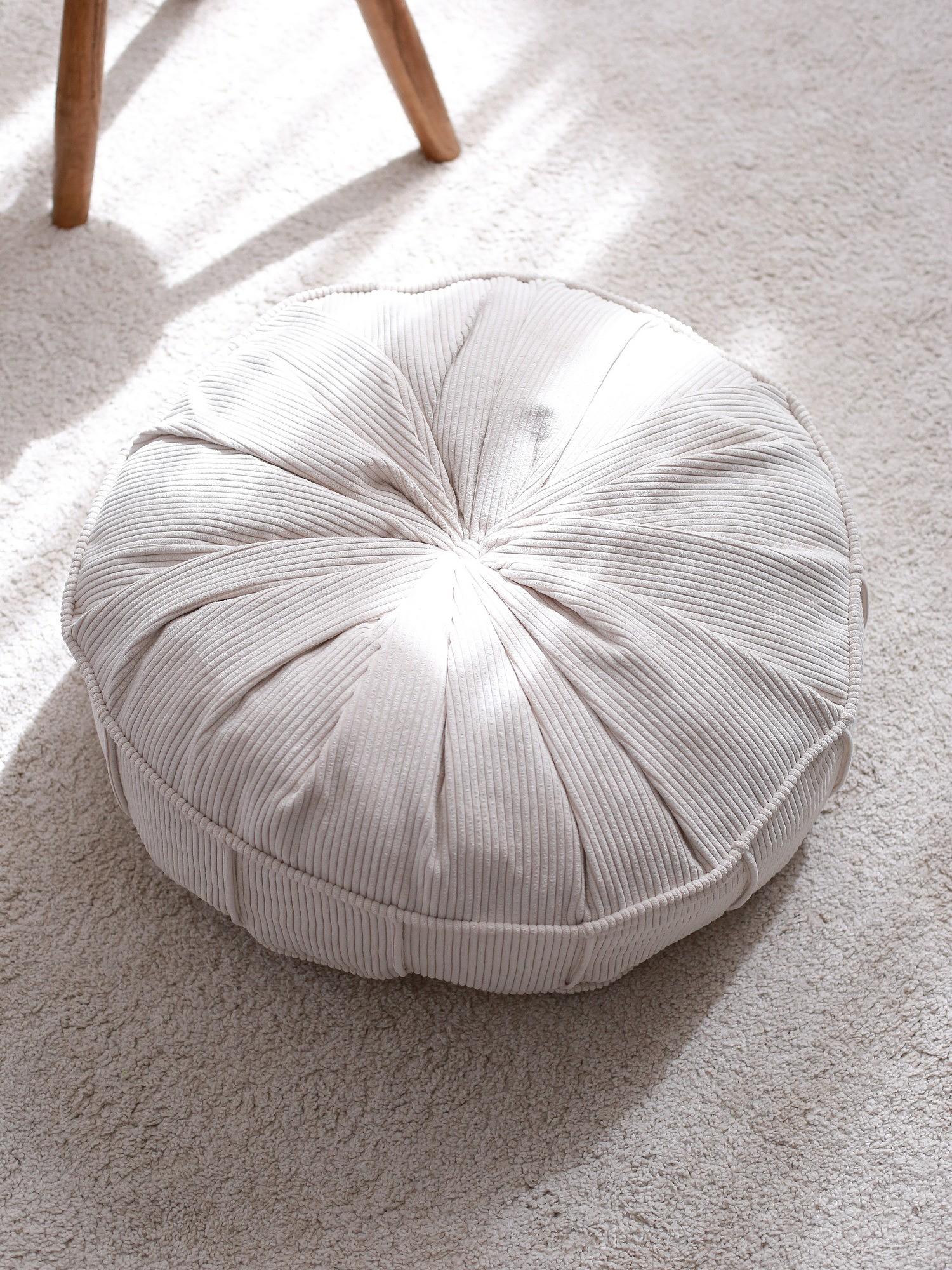 Teddy fabric cushion White 2