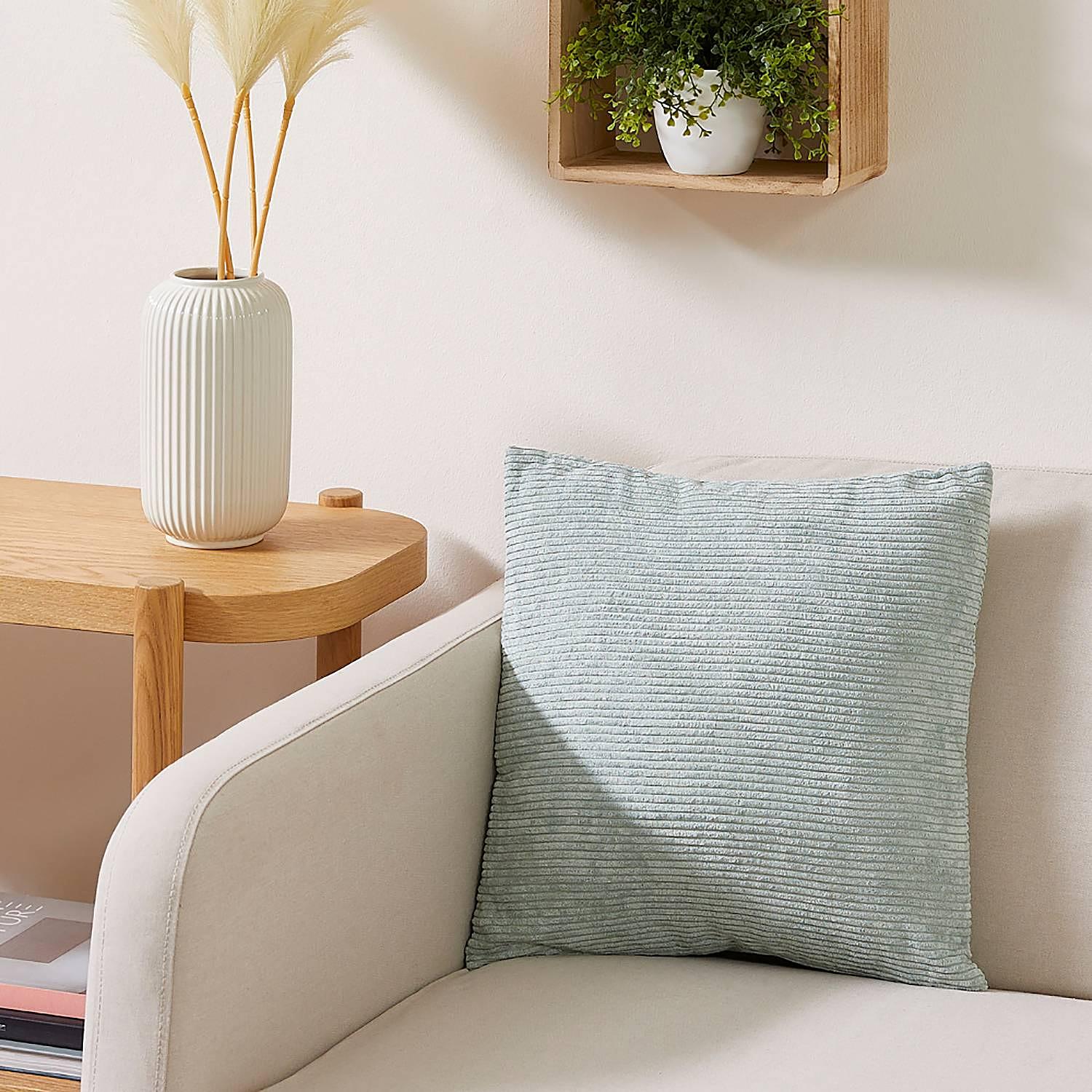 Emy Pillow Polyester Green 2