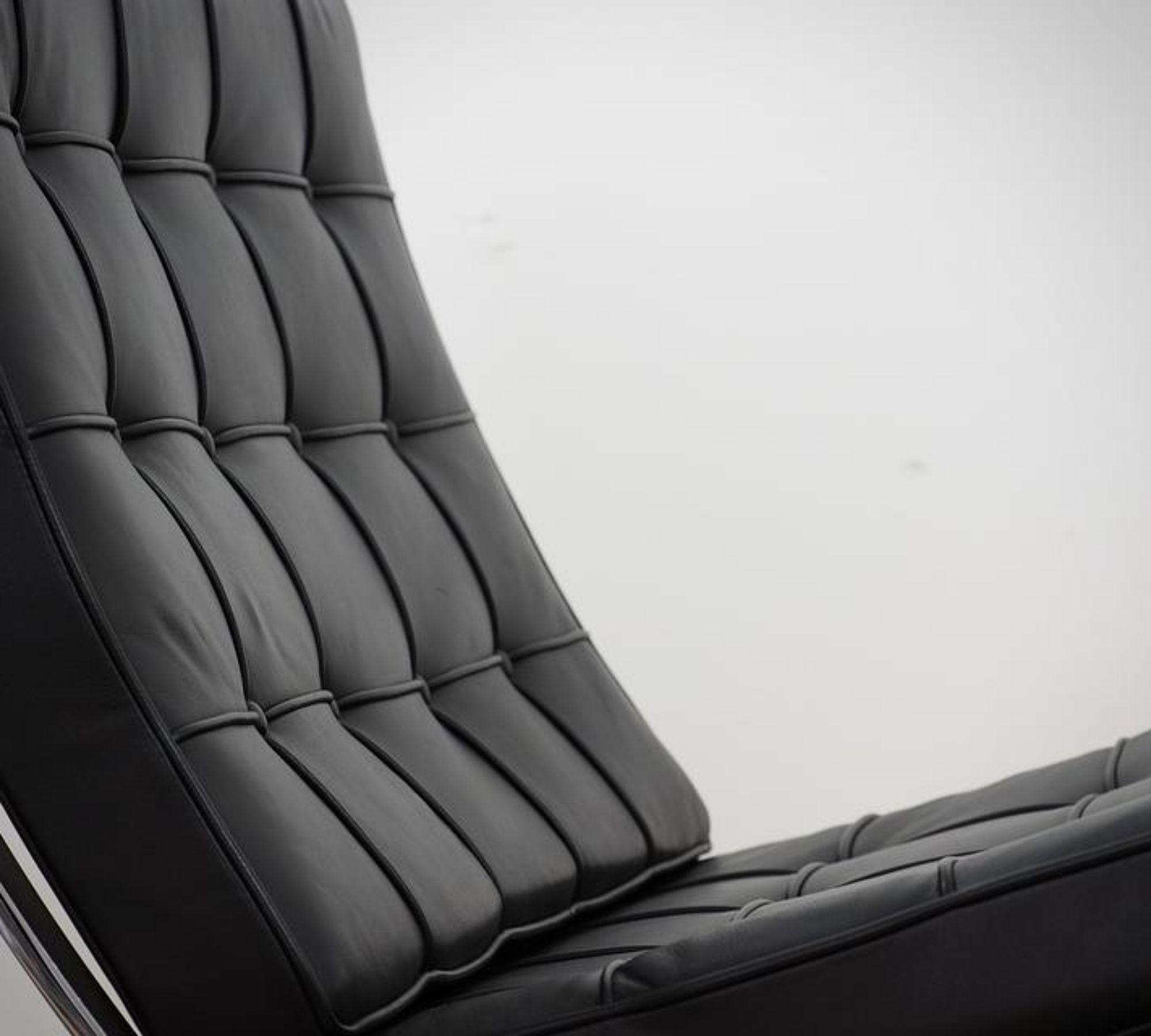 Barcelona Chair & Hocker Leather Black 3