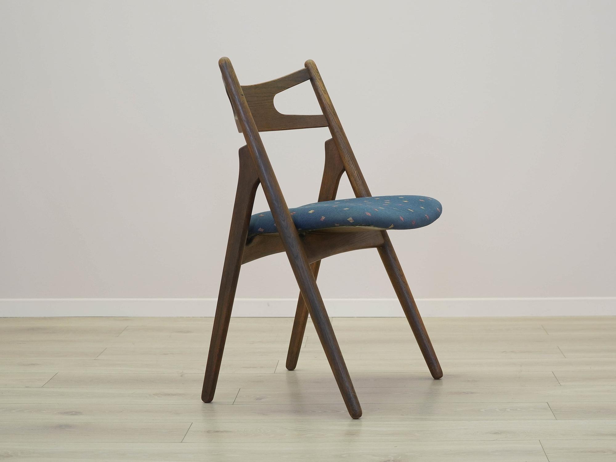 Set of 4 chairs made of oak 1960s Designer: Hans J. Wegner 3