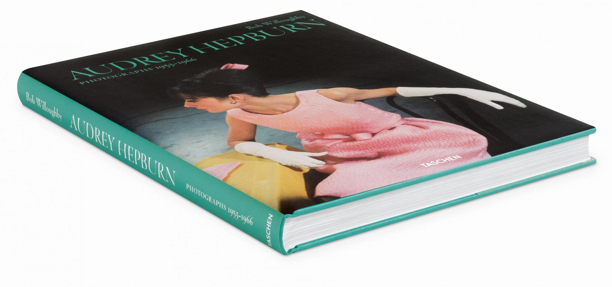 Bob Willoughby. Audrey Hepburn. Photographs 1953–1966 1