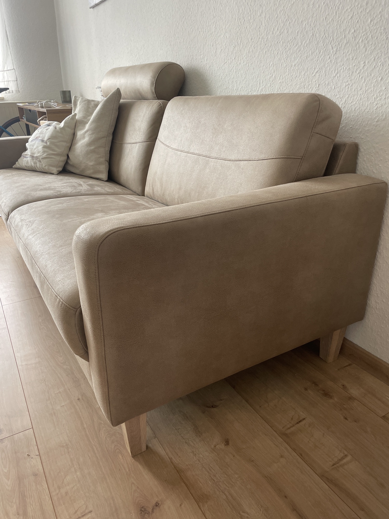 Sofa 3-Sitzer Kunstleder Holz Beige 2
